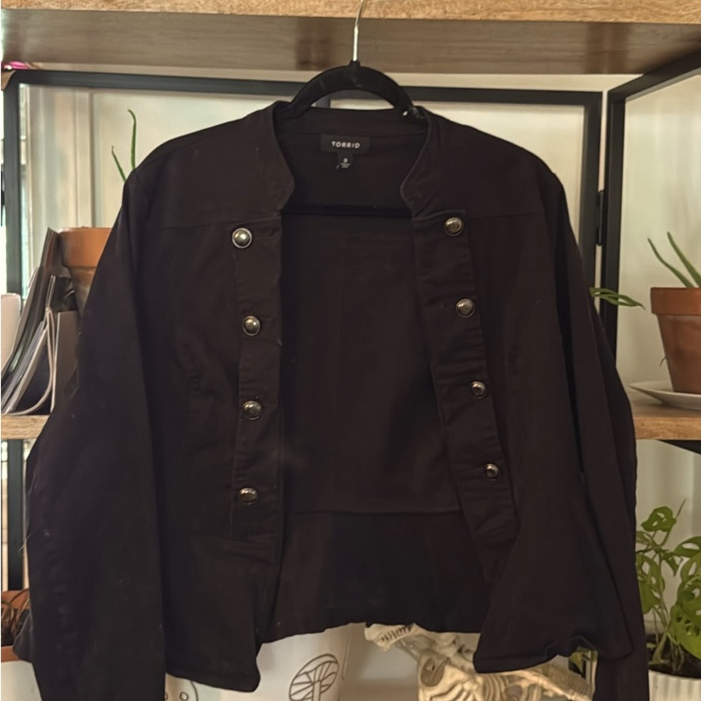 Torrid black cropped jacket